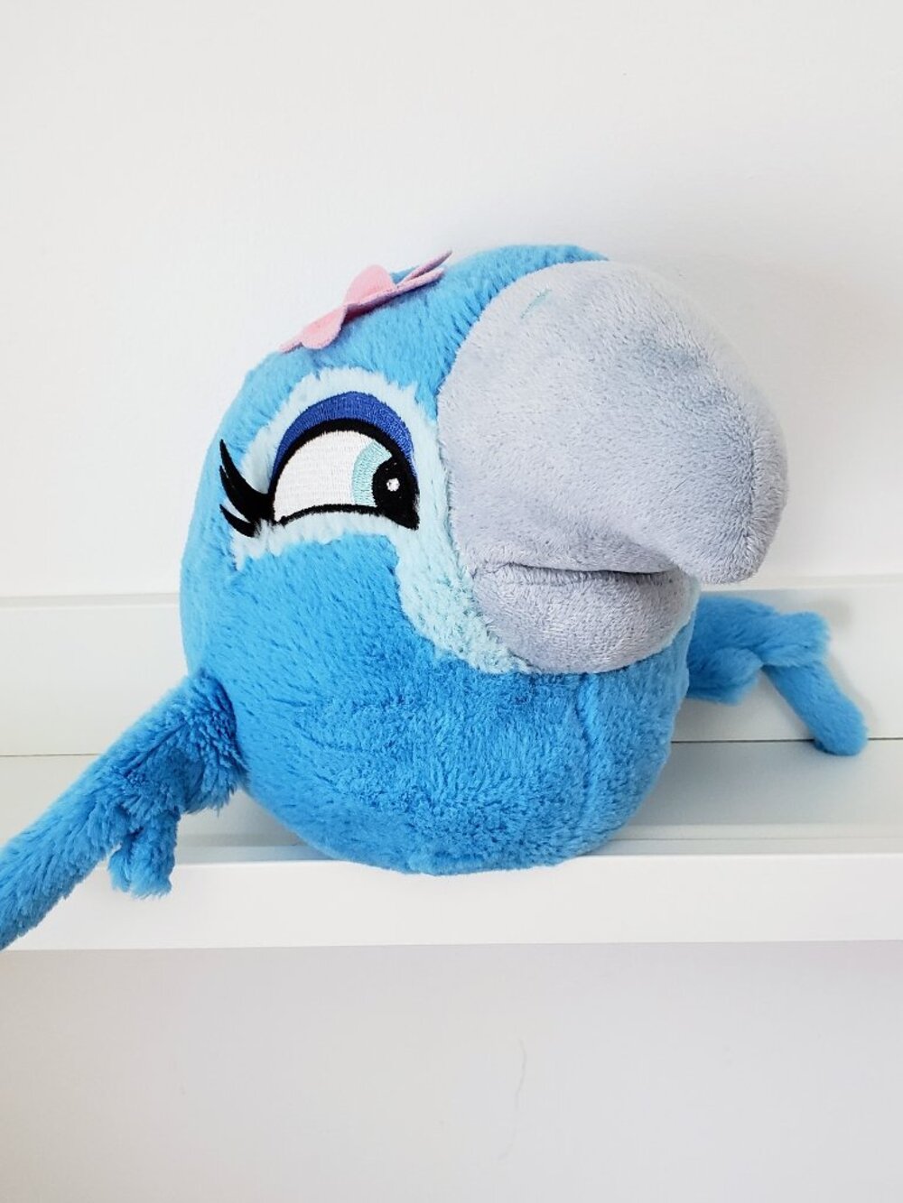 Angry Birds Rio Jewel Blue Macaw 6" Stuffed Animal Plush Toy.
